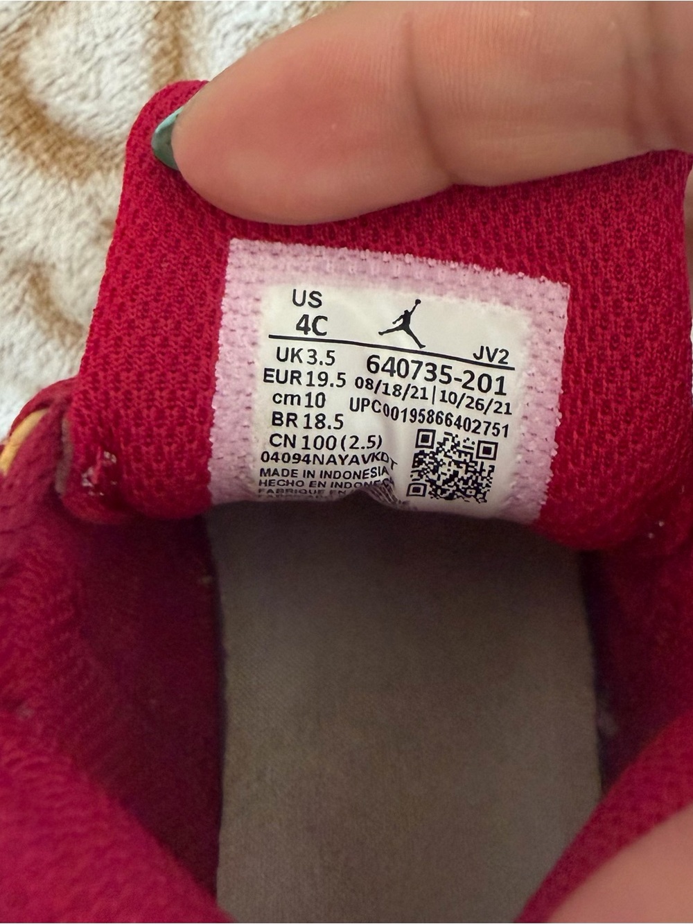 Air Jordan 1 Mid Toddler Light Curry Cardinal
Red 640735-201 Size: 4C - Picture 10 of 10